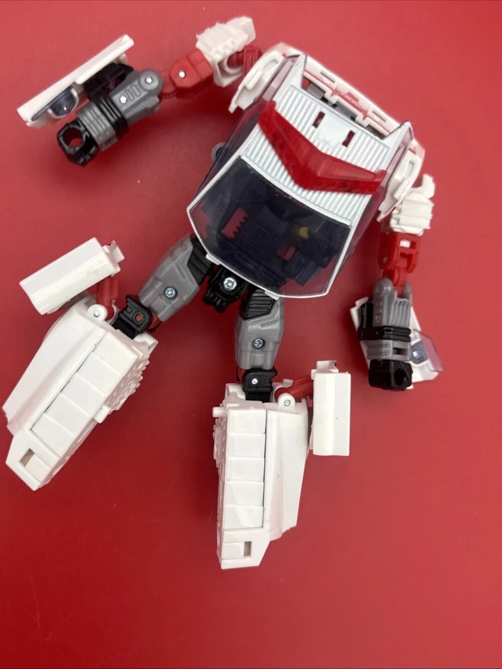 Hasbro Transformers Universe Legends Red Alert Action Figure